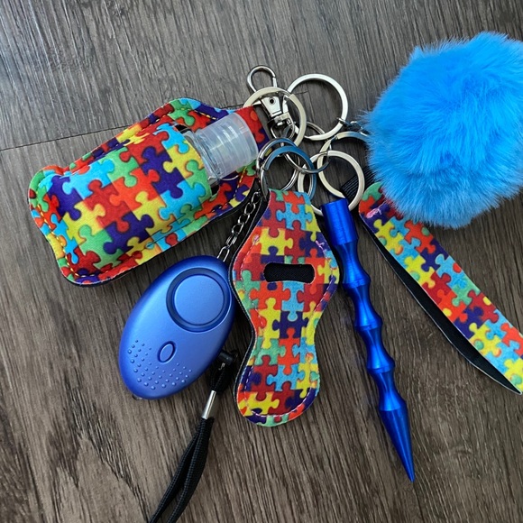 Self- Defense Keychain - Picture 2 of 16